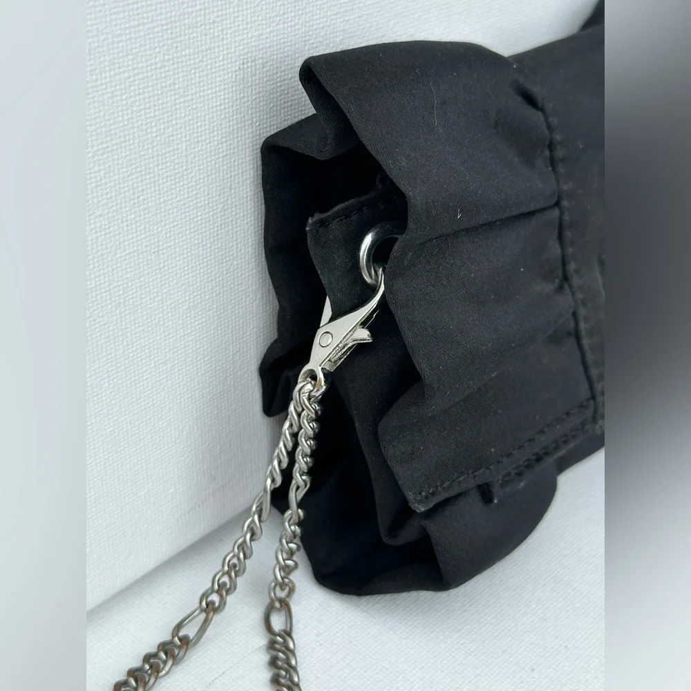 White House Black Market formal Wristlet with bow - Picture 5 of 13